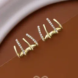 everstylish Women Claws of Destiny Stud Earrings image 5