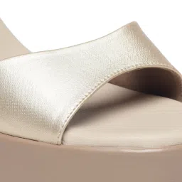 Monrow Elora Gold Block Heels image 5