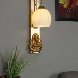 decorativeray Gold-Toned & White Abstract Shaped Metal Wall Lamp image 3