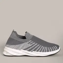 buda jeans co Men Low-Top Slip-On Sneakers-picture-10