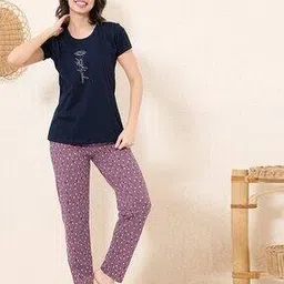 quira Women Printed T-Shirt & Pyjamas Set-picture-42