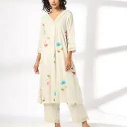 avaasa set Women Floral Print A-Line Kurta with Pants-picture-39