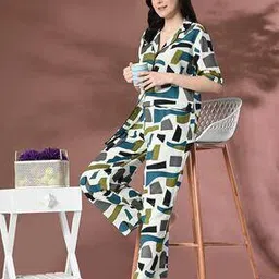 Women Abstract Nightwear Set-image-6