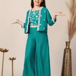 Women Embroidered Kurta Suit Set-image-18