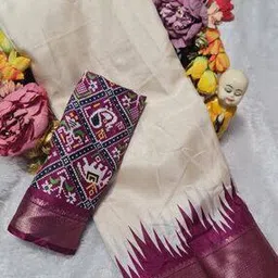 styleelite Women Patola Print Saree with Contrast Border-picture-21