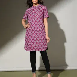 nyrika Women Floral Print Straight Kurta image 1