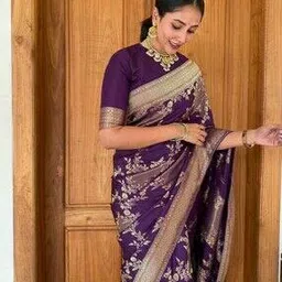 svaraa Women Floral Woven Saree with Zari Border-picture-32