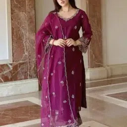 dream royal Women Embroidered Straight Kurta with Pants & Dupatta Set-picture-44