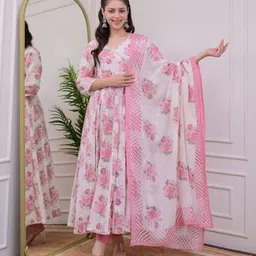 myrie Women Floral Print Anarkali Kurta Set image 1
