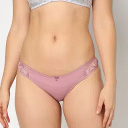 yousta Lace Low-Rise Bikini image 1
