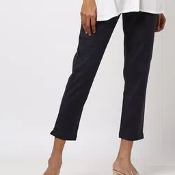 Flat-Front Cropped Pants-picture-46