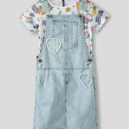 Girls Printed T-Shirt with Dungaree-image-4