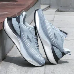 red tape Men Low-Top Walking Sports Shoes image 1