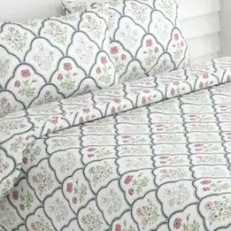 haus & kinder 186 TC Floral Print Double Bedsheet with Pillow Covers-picture-13