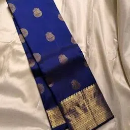 revangi Women Floral Woven Saree with Contrast Border-picture-42