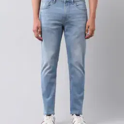 Women Relaxed Jeans with 5-Pocket Styling-image-56