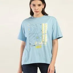 levi's Women Graphic Print Oversized Crew-Neck T-Shirt-picture-15