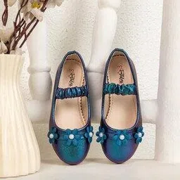 toothless Girls Slip-On Moccasins with Floral Applique-picture-22