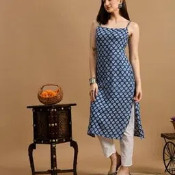 Women Floral Print Straight Kurta-image-1