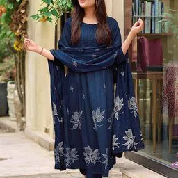 Women Floral Anarkali Kurta Set-image-11