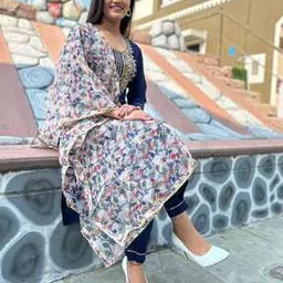 zinzraa Women Embroidered Straight Kurta & Pants Set-picture-51