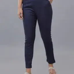 de moza Mid-Rise Cigarette Pants with Insert Pockets-picture-24