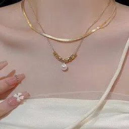 vien Women Gold-Plated Pendant with Chain-picture-47