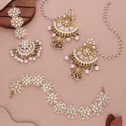 brado jewellery Women Ethnic Mang Tikka With Earrings image 1