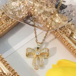 dipi Necklace image 1
