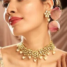 priyaasi Women Gold-Plated Kundan-Studded Necklace & Earrings Set-picture-28