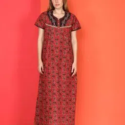 evolove Women Floral Print Pleated Nightie-picture-13