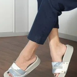 Women Colourblock Slip-On Wedges-image-56