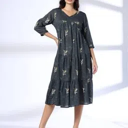 siyahi Women Craft Inspired Floral Print V-Neck Tiered Dress-picture-23