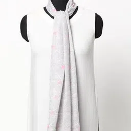 fig Printed Polyester Scarf with Tassels Accent-picture-41