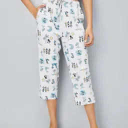 max Printed Straight Fit Capris image 1