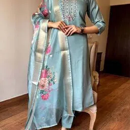 svaraa Women Embellished Straight Kurta Set-picture-13