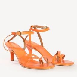 fyre rose Women Kitten Heels with Buckle Closure-picture-0