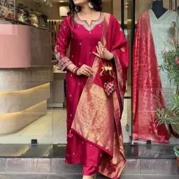 vaidehi fashion Women Embroidered Straight Kurta Set image 1