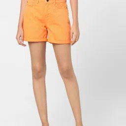 iscenery by vero moda Vmi Valeria Straight Shorts image 1
