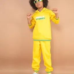 crimsoune club Boy Typographic Set image 1