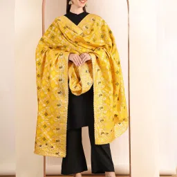 svaraa Women Printed Banarasi Silk Dupatta image 1