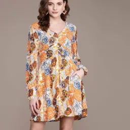 label ritu kumar Floral Print Fitted V-Neck Playsuit image 1
