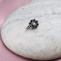 arte Girls Sterling Silver Floral Nose Pin image 1