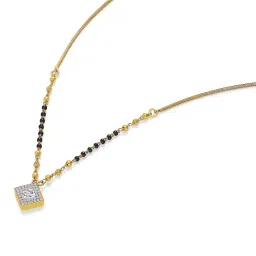 p n gadgil jewellers Women Yellow Gold Beaded Mangalsutra image 1