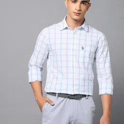 u.s. polo assn. Men Seersucker Checked Tailored Fit Shirt with Patch Pocket image 1