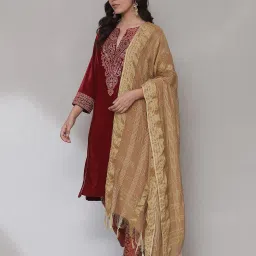 aarke ritu kumar Embroidered Straight Kurta Suit Set image 2