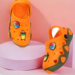 trase Boys Round-Toe Slingback Clogs with Applique image 2