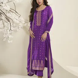 seerat Women Floral Print Straight Kurta & Pants with Dupatta image 2