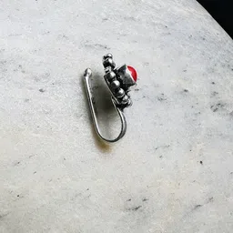 arte Women Oxidized Sterling Silver Clip-On Nose Pin image 2