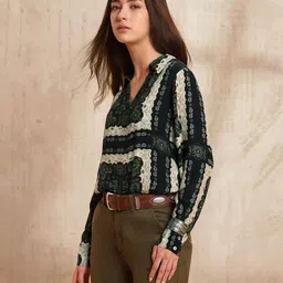 u.s. polo assn. Women Block Print Regular Fit Top image 2